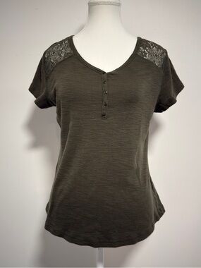 Y2K Women's Olive Green Lace-Shoulder Henley Top